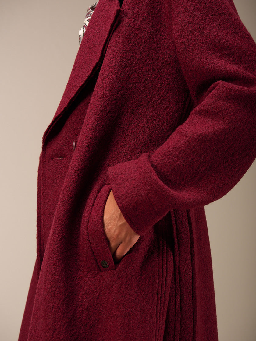 Coat by NILE