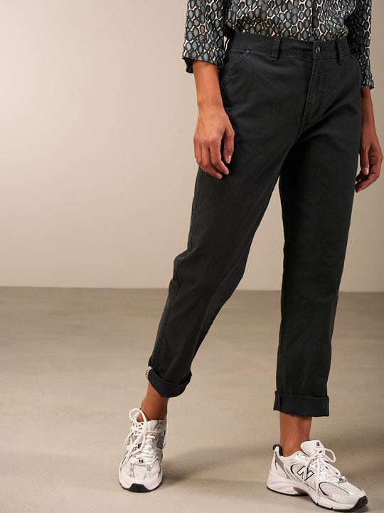 "Loose" Pants by NILE