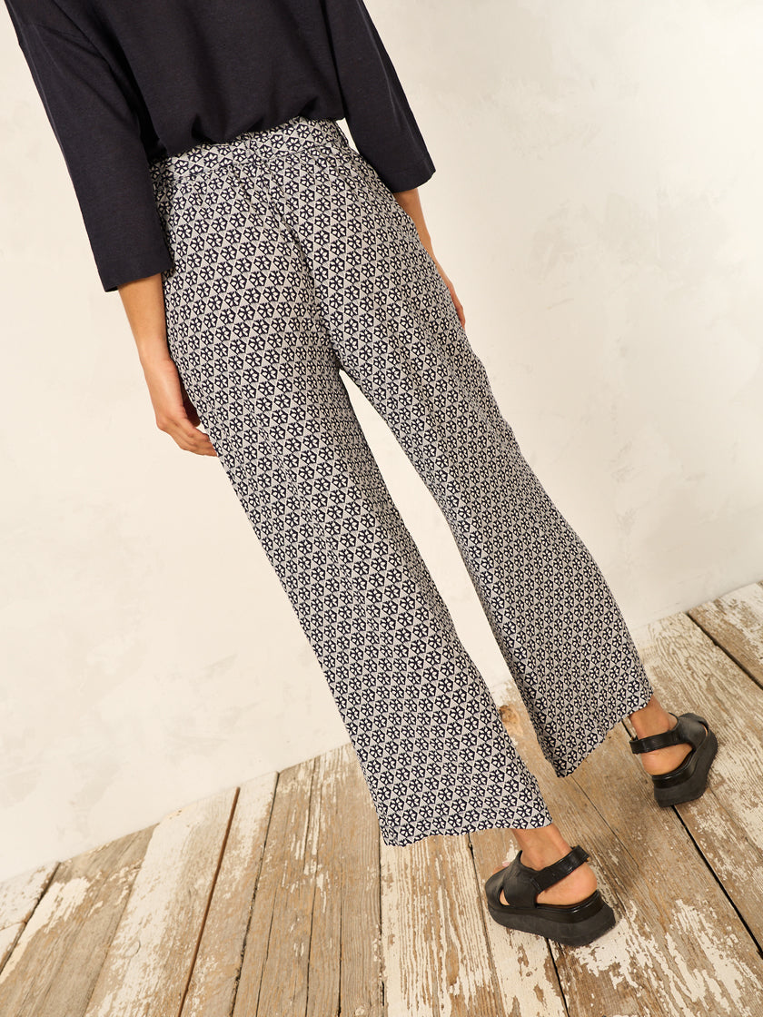 Hose von NILE