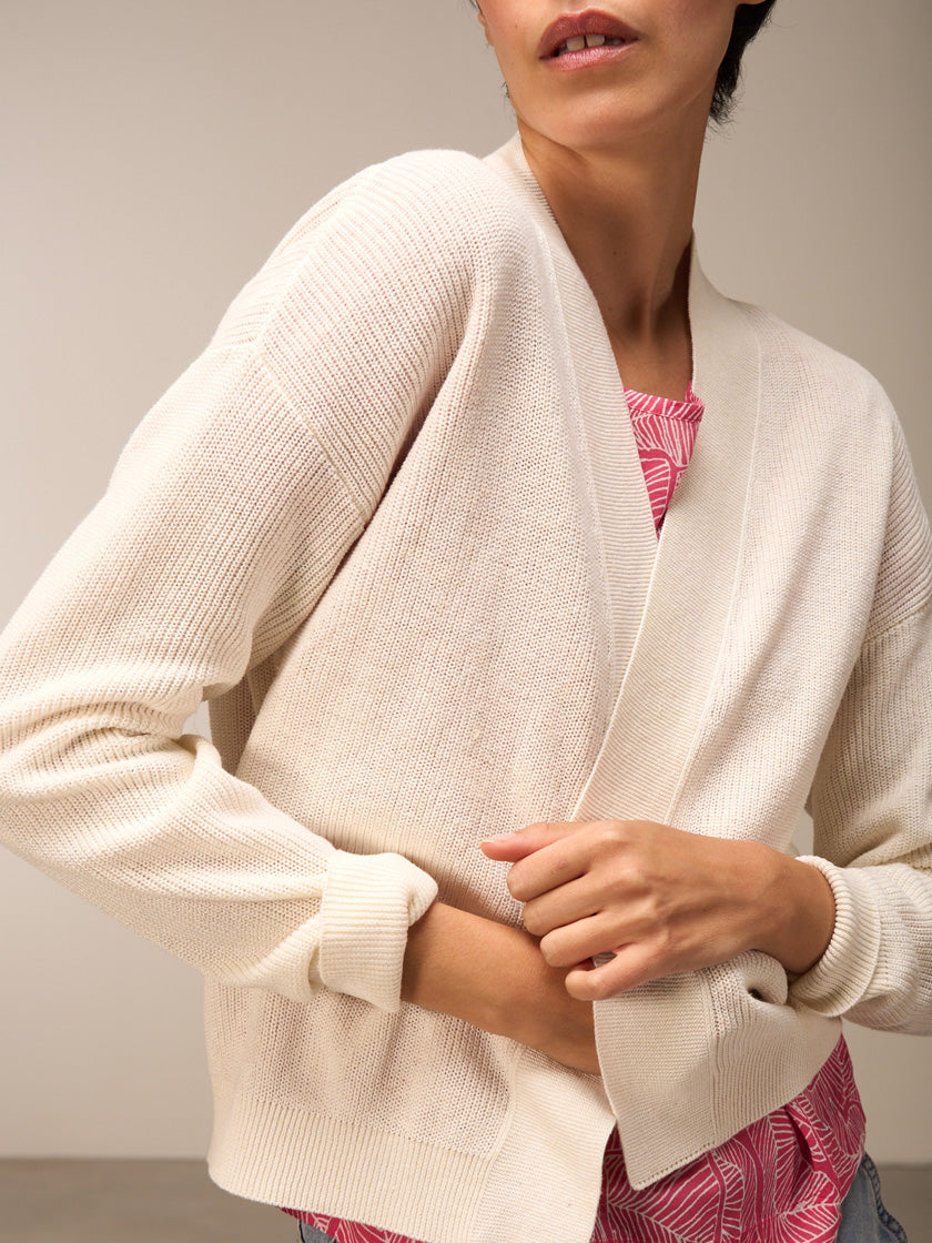 Strickjacke von NILE