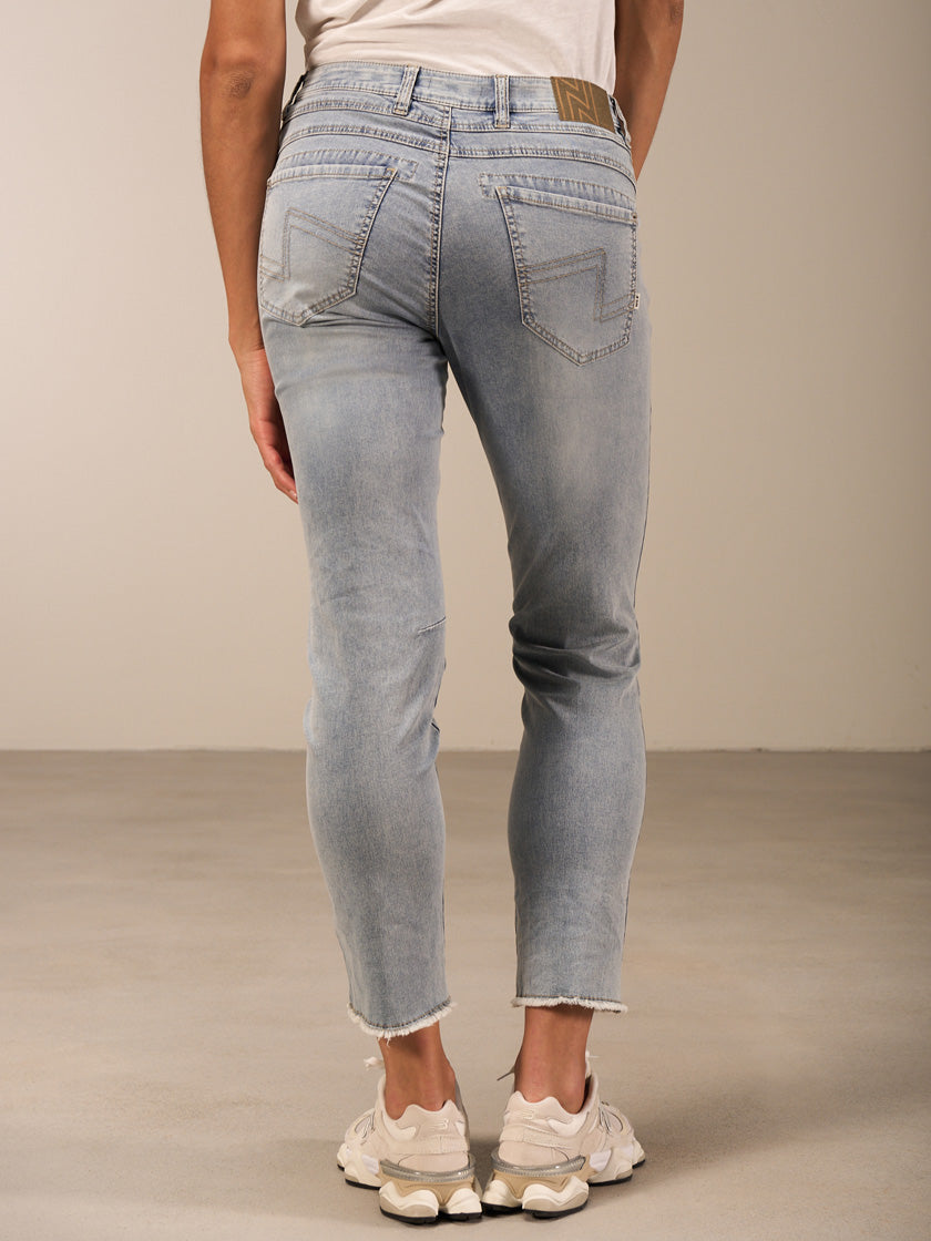 Jean « Tapered Ankle » de NILE
