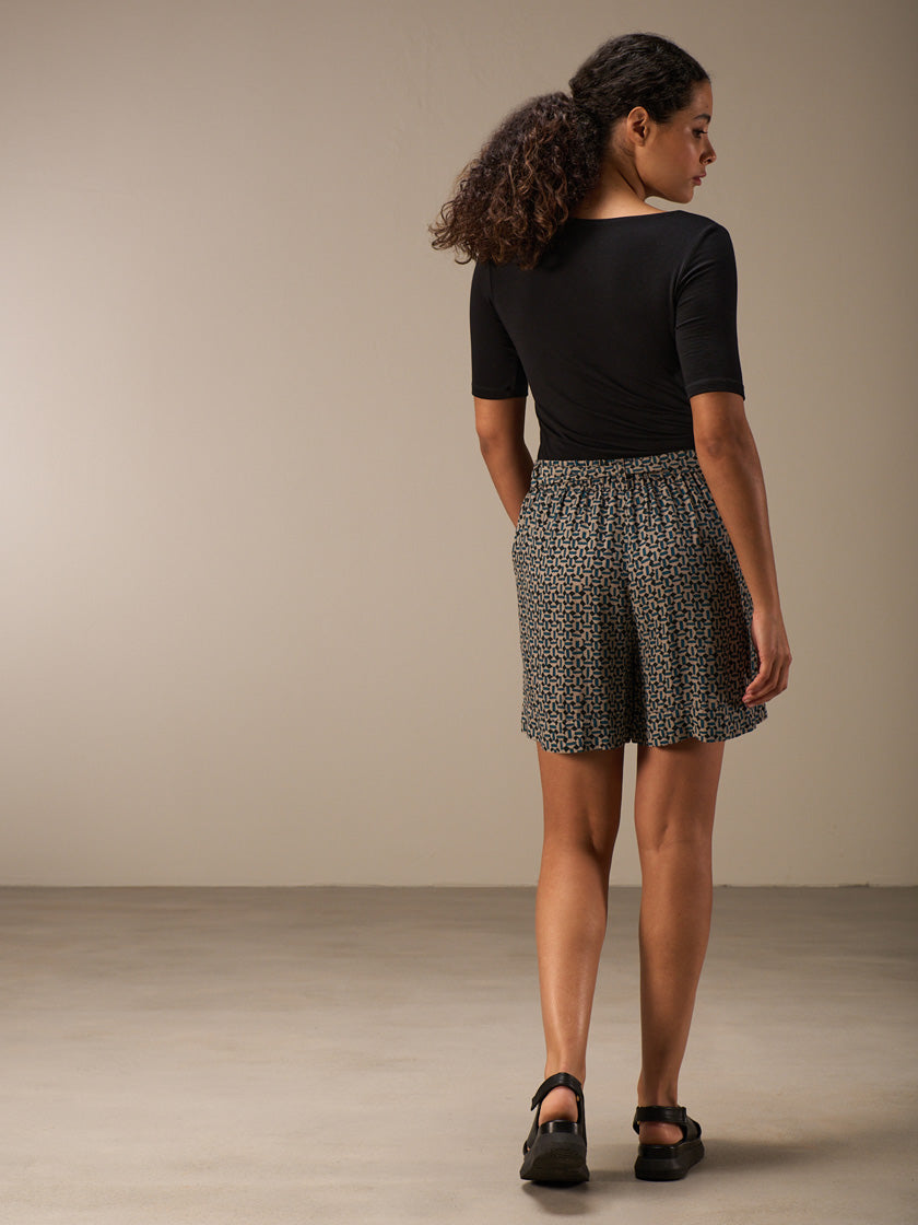 Short de la marque NILE