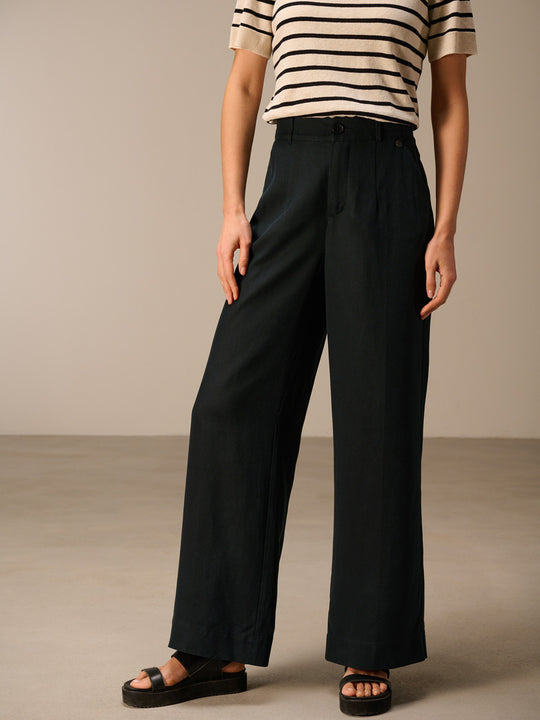 Hose «Wide» von NILE
