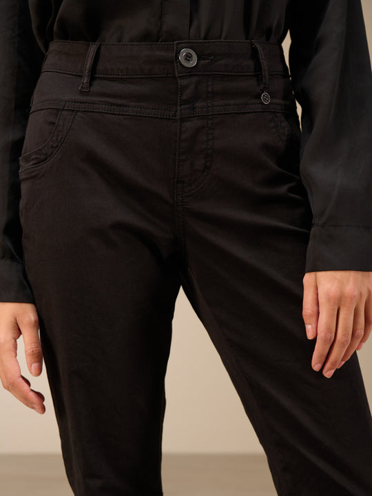 Hose «Tapered Long» von NILE