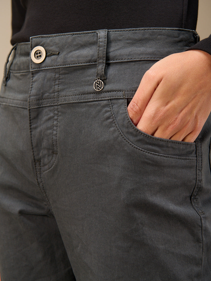 Hose «Tapered Long» von NILE