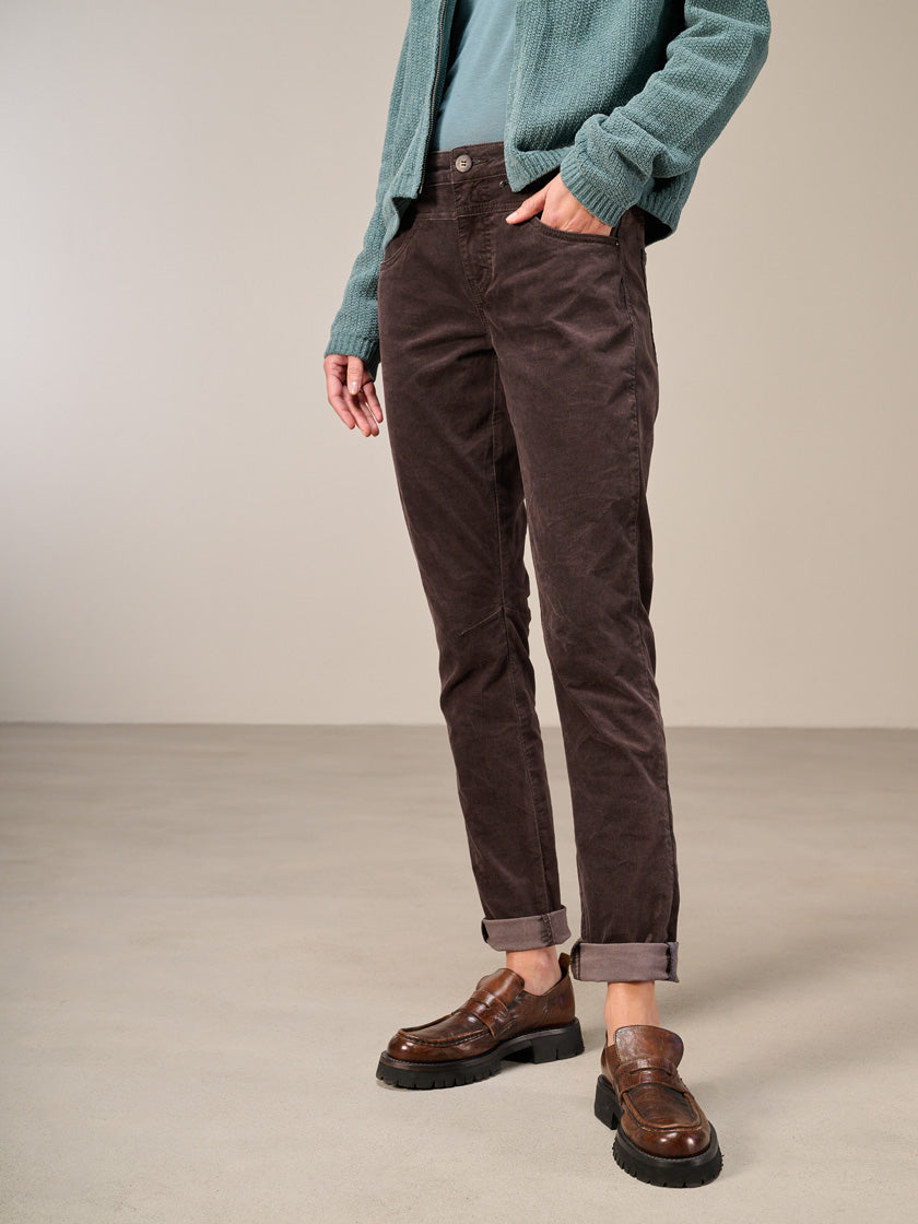 "Tapered Long" Pants by NILE